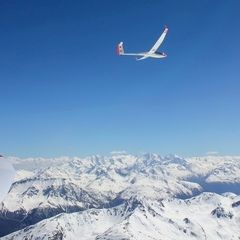 Flugwegposition um 13:20:33: Aufgenommen in der Nähe von Bezirk Inn, Schweiz in 3153 Meter